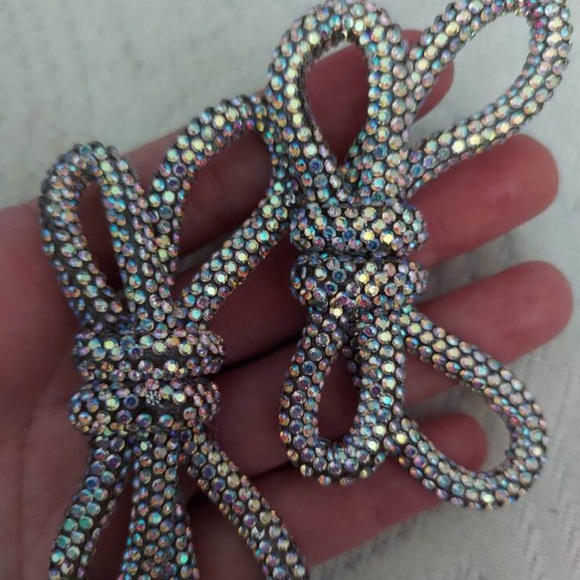 🪩 Embellished Shoe Clips 🪩 - Picture 3 of 7